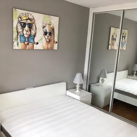 Tropical Garden, Sunshine, Heated Pool Ośrodek wypoczynkowy