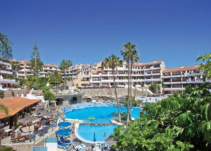 Üdülőközpont Tropical Garden, Sunshine, Heated Pool *