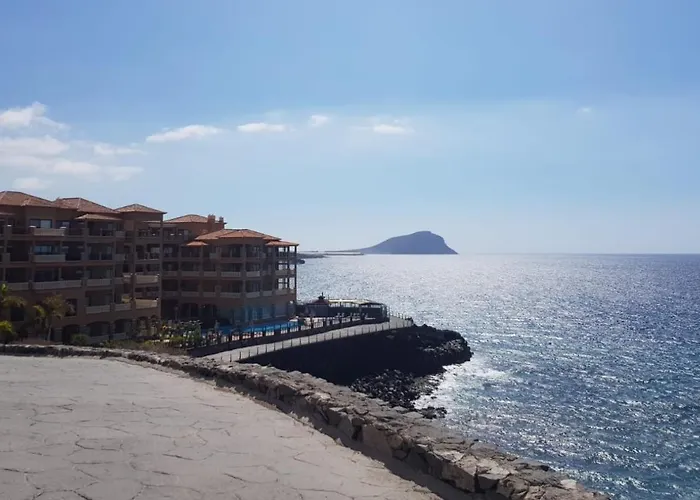 Tropical Garden, Sunshine, Heated Pool *